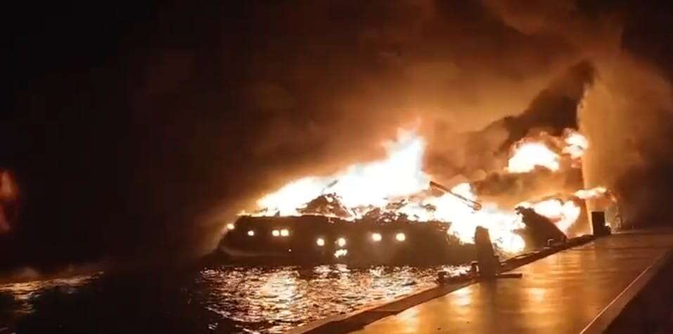 Bodrum’da Felaket Gecesi: 7 Mega Yat Alev Alev Yandı, Denize Gömüldü 2